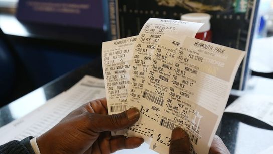 Survey: Record 20 percent of Americans to bet on SBLVII (NFL)