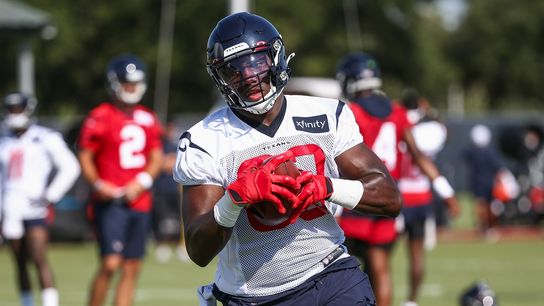 Reports: Patriots claim TE Thomas off waivers (NFL)