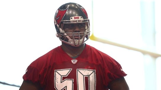 Bucs DT Vea placed on reserve/COVID-19 list (NFL)