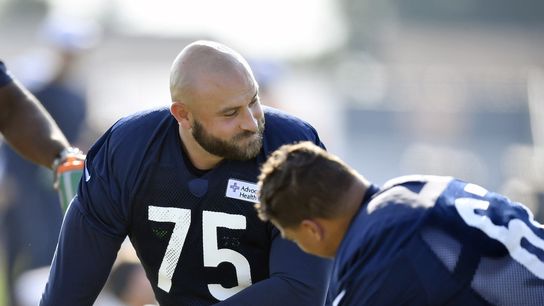 Report: Chiefs OL Kyle Long (leg) likely to miss training camp (NFL)