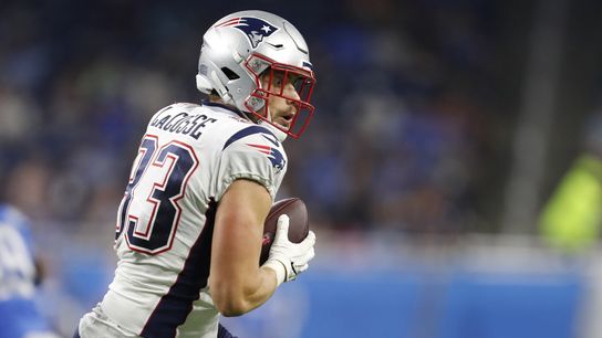 Report: TE LaCosse becomes eighth Patriot to opt out (NFL)