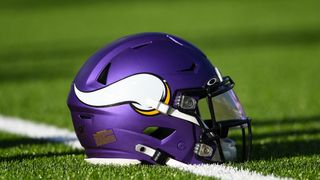 Report: Vikings to hire Klint Kubiak as OC (NFL)