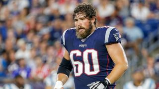 Patriots place C Andrews, LB Uche on injured reserve (NFL)