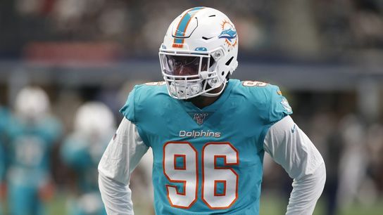 Steelers sign former first-round pick Taco Charlton to practice squad (NFL)