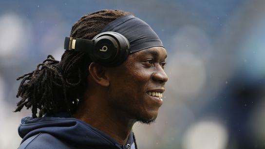 Reports: 49ers visit with DEs Ansah, Jordan (NFL)