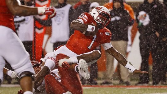 Group of Pac-12 players threaten to boycott season (College Football)