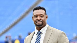 Reports: Willie McGinest facing 2 felony charges for Dec. fracas (NFL)