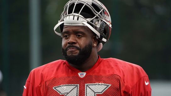 Bucs LT Smith activated from COVID-19 list (NFL)