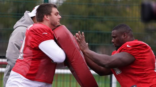 Bucs G Earl Watford moved from COVID list to IR (NFL)