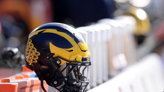 2024 four-star OL Luke Hamilton commits to Michigan (College Football)