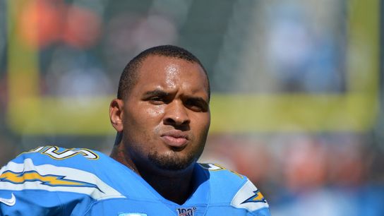 Report: Chargers C Pouncey (hip) doubtful for opener (NFL)