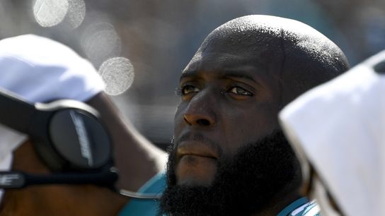 RB Fournette unclaimed, hits free agency (NFL)