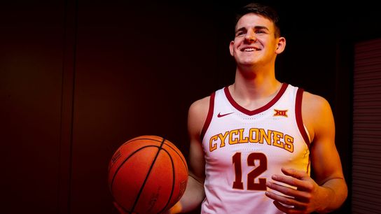 Seahawks sign ex-college basketball player as a tight end (NFL)