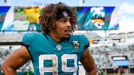 Jaguars TE Oliver to be placed on IR (NFL)