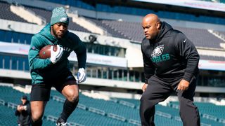 Lions add Duce Staley as assistant head coach (NFL)