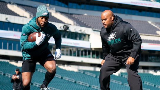 Lions add Duce Staley as assistant head coach (NFL)