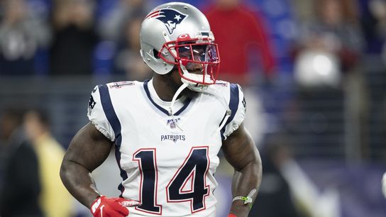 Report: Patriots release WR Sanu (NFL)