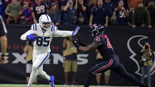 Texans announce contract extension for LB Cunningham (NFL)