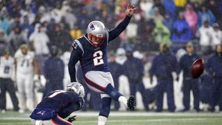Report: Patriots elevate Folk to roster (NFL)