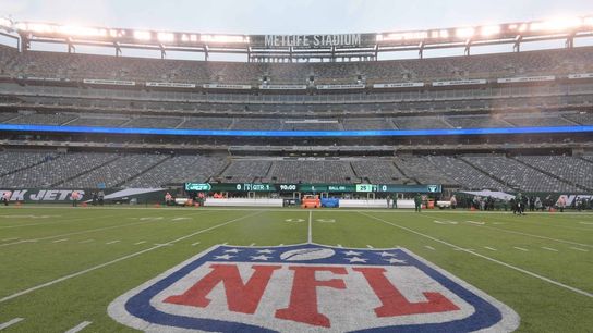 MetLife Stadium replaces playing surface, sticks with FieldTurf (NFL)