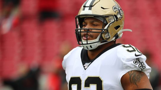 Saints DE Davenport (elbow) returns to practice (NFL)
