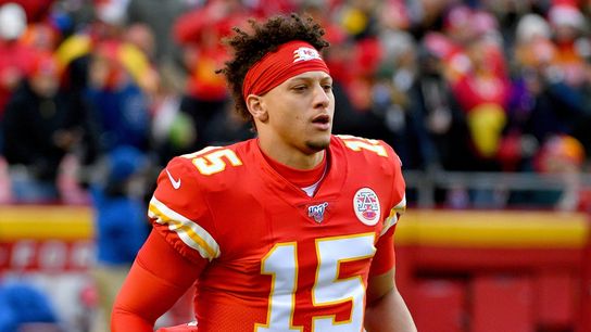 Report: Chiefs take out insurance on Mahomes' massive contract (NFL)