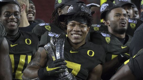 Pac-12 names Hanks to lead football operations (College Football)