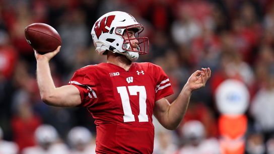 Report: Wisconsin QB Coan (foot) out indefinitely (College Football)