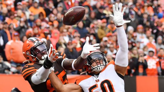 Njoku rescinds trade request, stays with Browns (NFL)