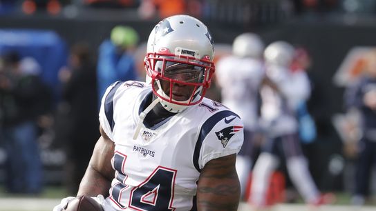 Lions sign veteran WR Sanu to practice squad (NFL)