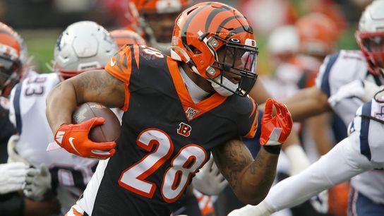 Reports: Bengals' Mixon agrees to 4-year extension (NFL)