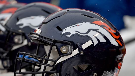 Broncos will not allow fans after Sunday's home game (NFL)