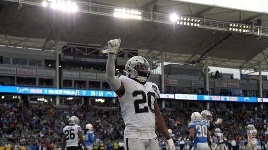 Cardinals sign CB Daryl Worley, OL Marcus Henry (NFL)