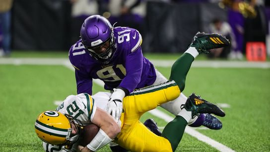 No fans, same intensity in rekindling of Packers-Vikings (NFL)