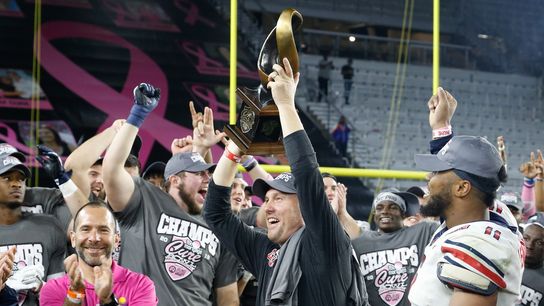 Liberty coach Freeze tests positive for COVID-19 (College Football)