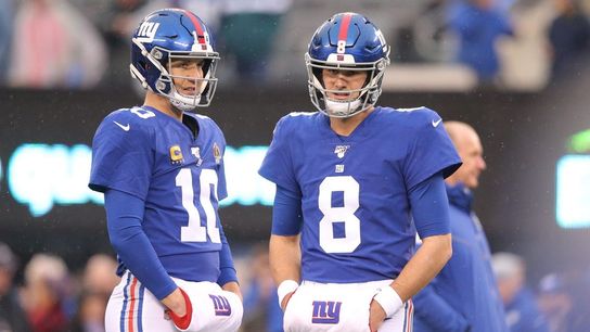 Giants QB Daniel Jones received 'little pep talk' from Eli Manning (NFL)