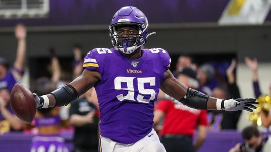 Report: Colts signing veteran DE Ifeadi Odenigbo (NFL)