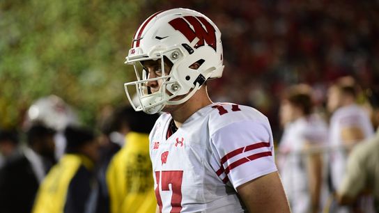 QB Jack Coan announces transfer to Notre Dame (College Football)