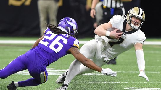 Bengals put CB Waynes on IR, re-sign McTyer (NFL)