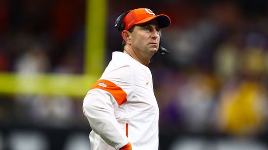 Clemson nabs top 10 OL Pennington (College Football)