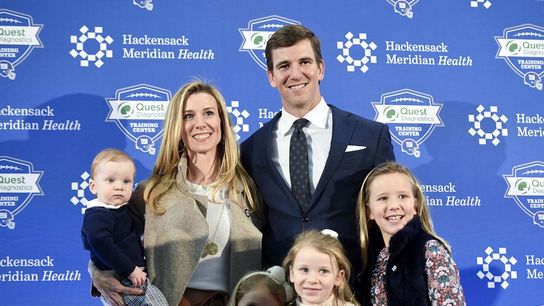 Ole Miss postpones Manning jersey retirement (College Football)