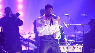 Usher to headline Super Bowl LVIII halftime show (NFL)