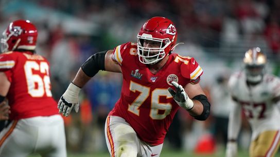Report: Jets trade TE Daniel Brown for Chiefs G Laurent Duvernay-Tardif (NFL)