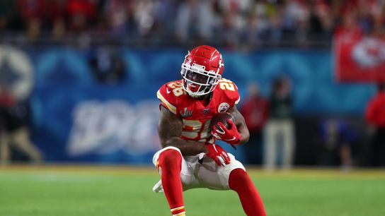 Chiefs RB Williams opting out due to mother's illness (NFL)