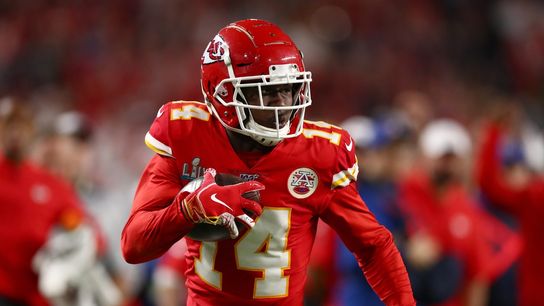 Chiefs WR Watkins in concussion protocol (NFL)
