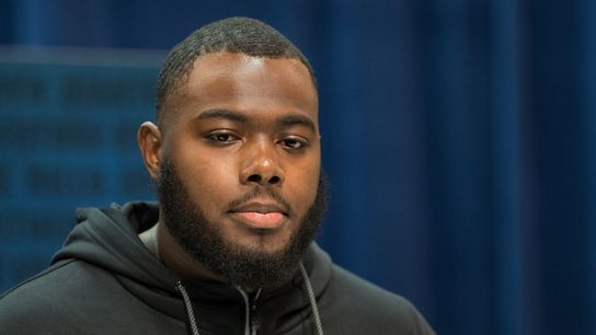 Report: First-round picks Thomas, Brooks agree to deals (NFL)