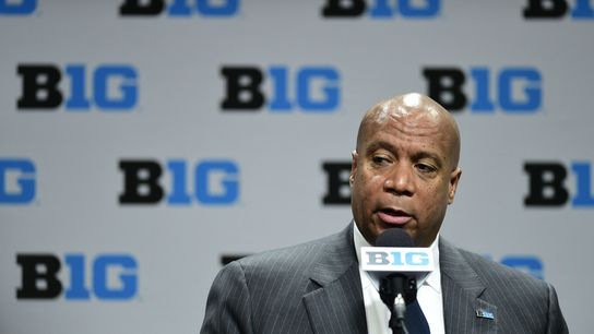Big Ten chief quashes talk of revisiting fall sports (College Football)