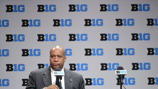 Report: Big Ten, Pac-12 to cancel fall football seasons (College Football)