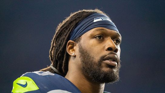 Titans announce signing of 'closer' Clowney (NFL)