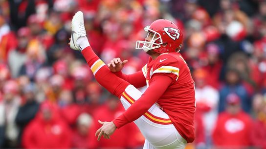 Jaguars sign P Colquitt off Bucs' practice squad (NFL)